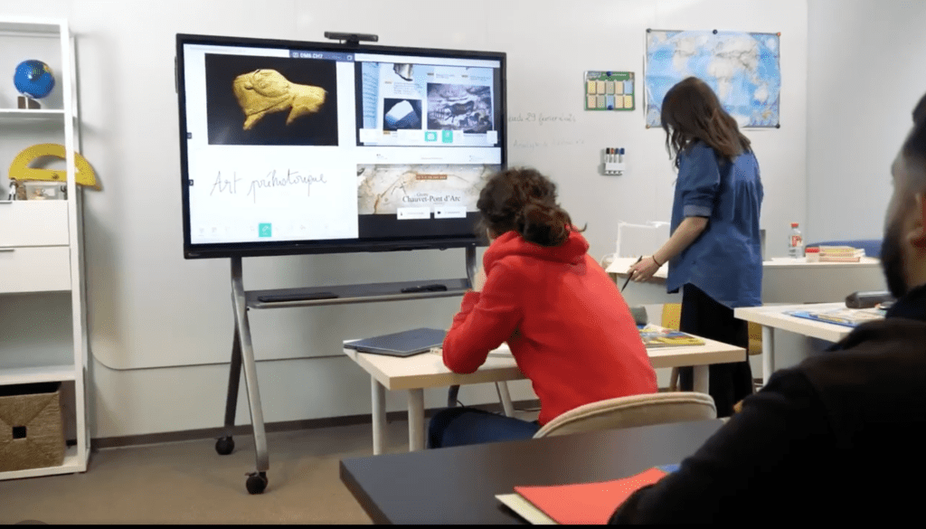 Speechi interaktivt smartboard display til undervisning